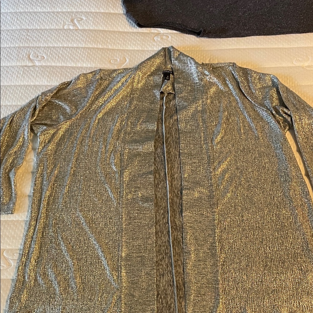 Torrid Shimmering Silver Knit Kimono Open Jacket Cardigan size 3X fits 18-24